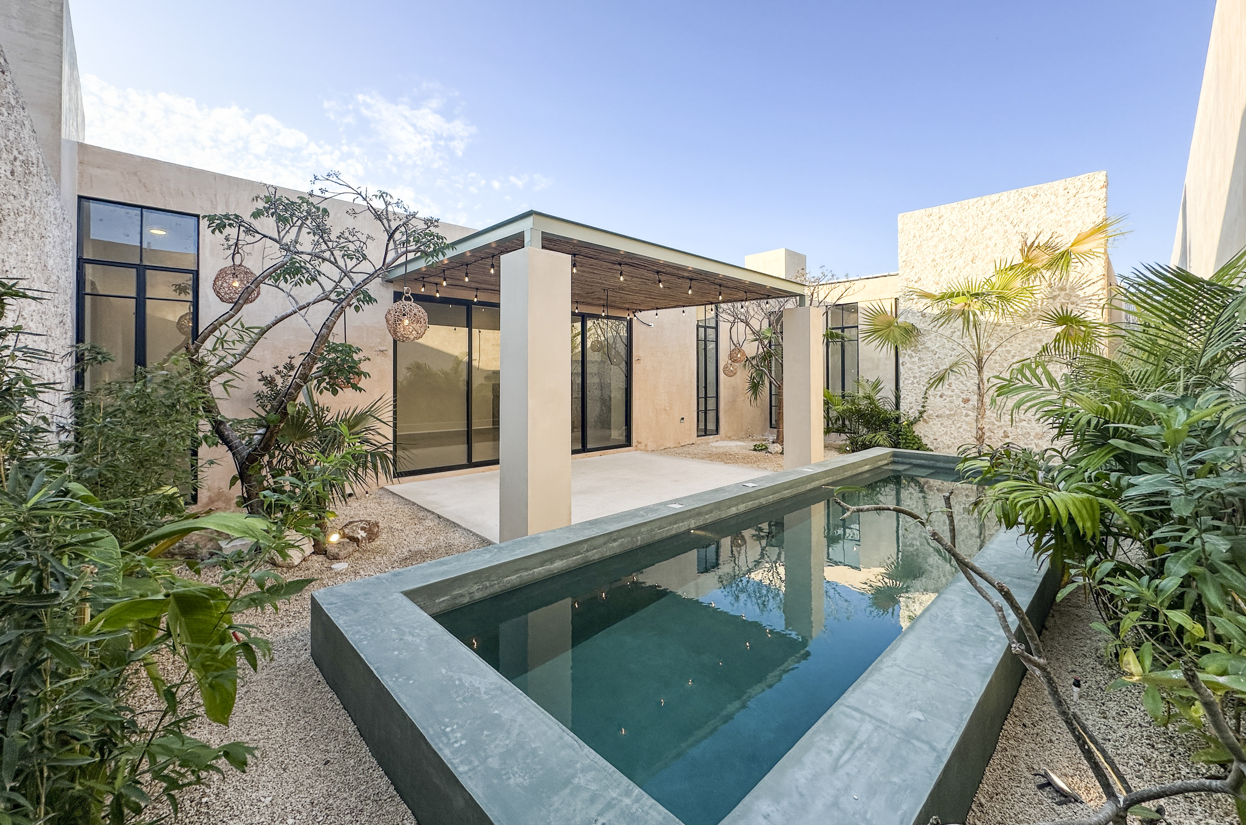 1900-Casa-Tiki-Tiki-en-venta-de-una-planta-en-Cholul-Mérida-con-alberca-y-equipada (8).jpg